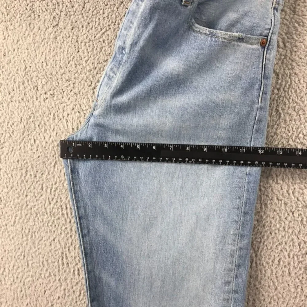 LEVIS 501 Mens 36x32 Original Fit Straight Leg Button Fly Light Wash Denim Jeans